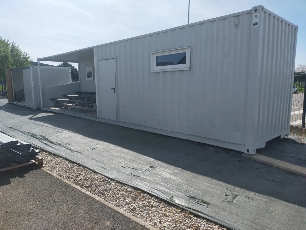 Tribunes 35 places avec local attenant de 14 m² en container de 40 pieds – Image 4