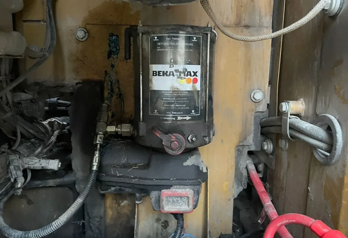 2011 CATERPILLAR 320DL – Image 14