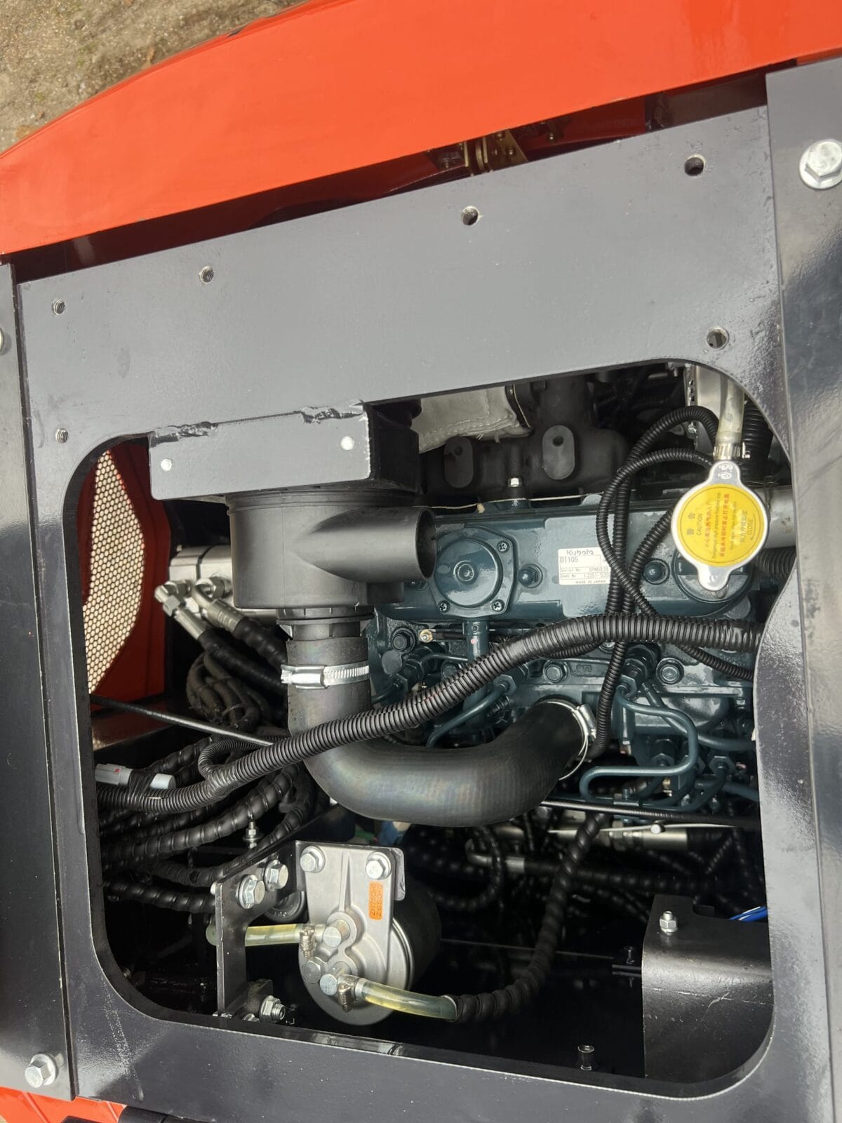 Mini Pelle Rotative Baimse 2500 kg, Moteur 3 Cylindres Kubota D1105 | Émeraude-Pelle – Image 5