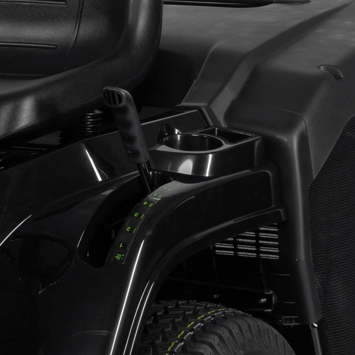 Tracteur à essence Alpina AT4 84 A – Image 4