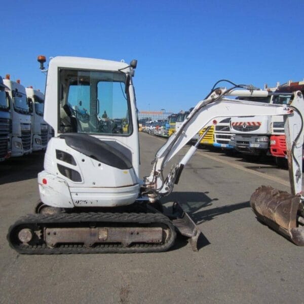 Kubota U25-3, (2005), 6333 heures, 2.6T + 3 Godets – occasion