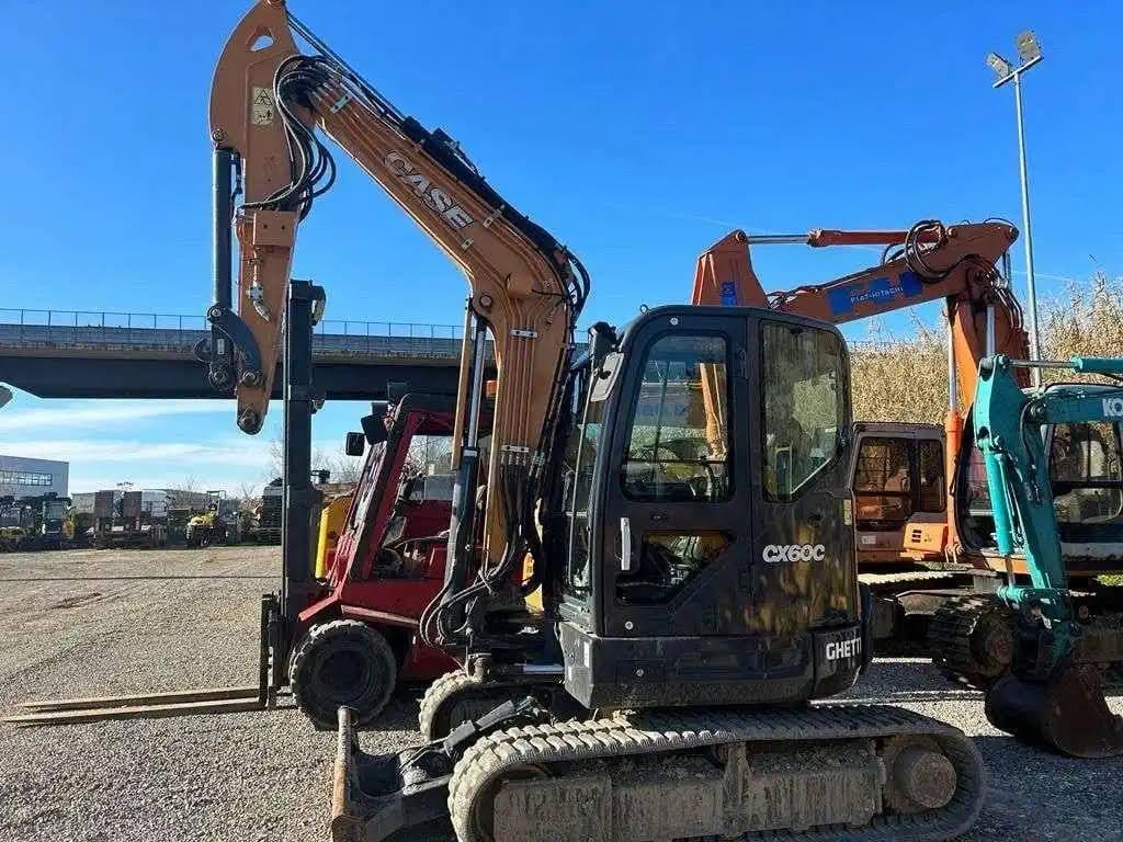 s1-6.jpeg Case CX 60C, (2019), 675 heures, 5.9T – occasion – Image 1