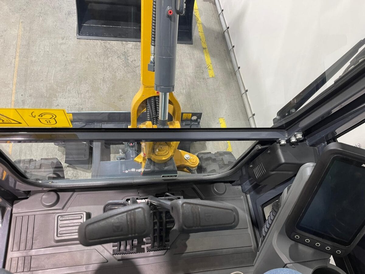 Mini-pelle XCMG XE20E-C – Image 2