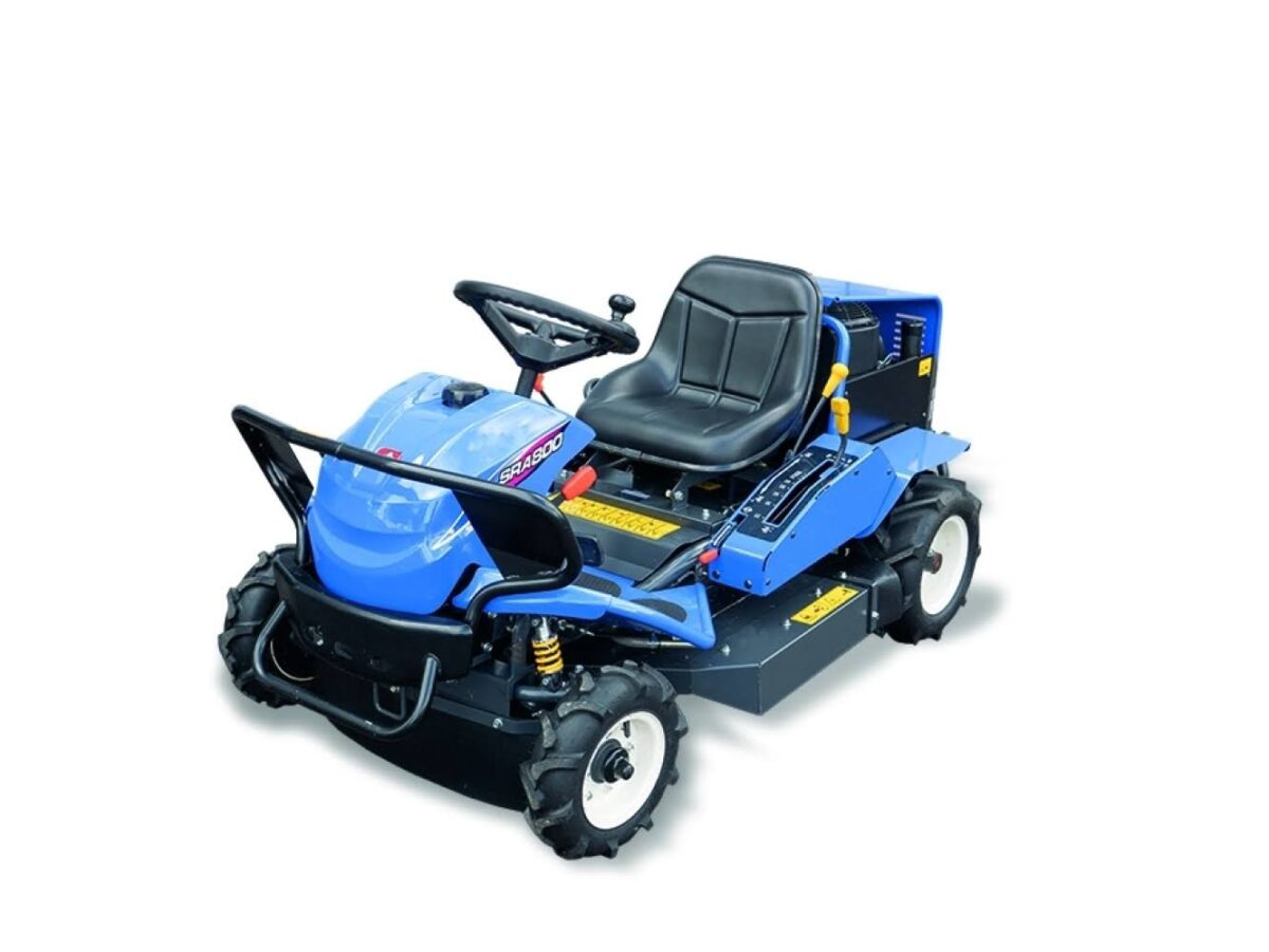 Débroussailleuse autoportée ISEKI SRA800A avec pare-chocs – Image 1