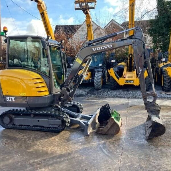 Volvo EC27C, (2015), 3095 heures, 2.8T – occasion