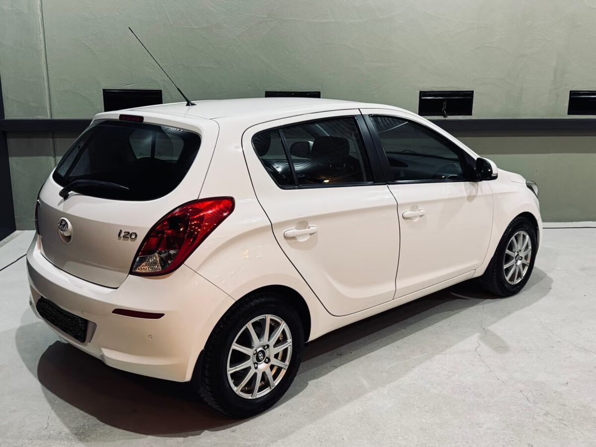 Hyundai i20 1.2 85 Edition Spéciale – Image 25