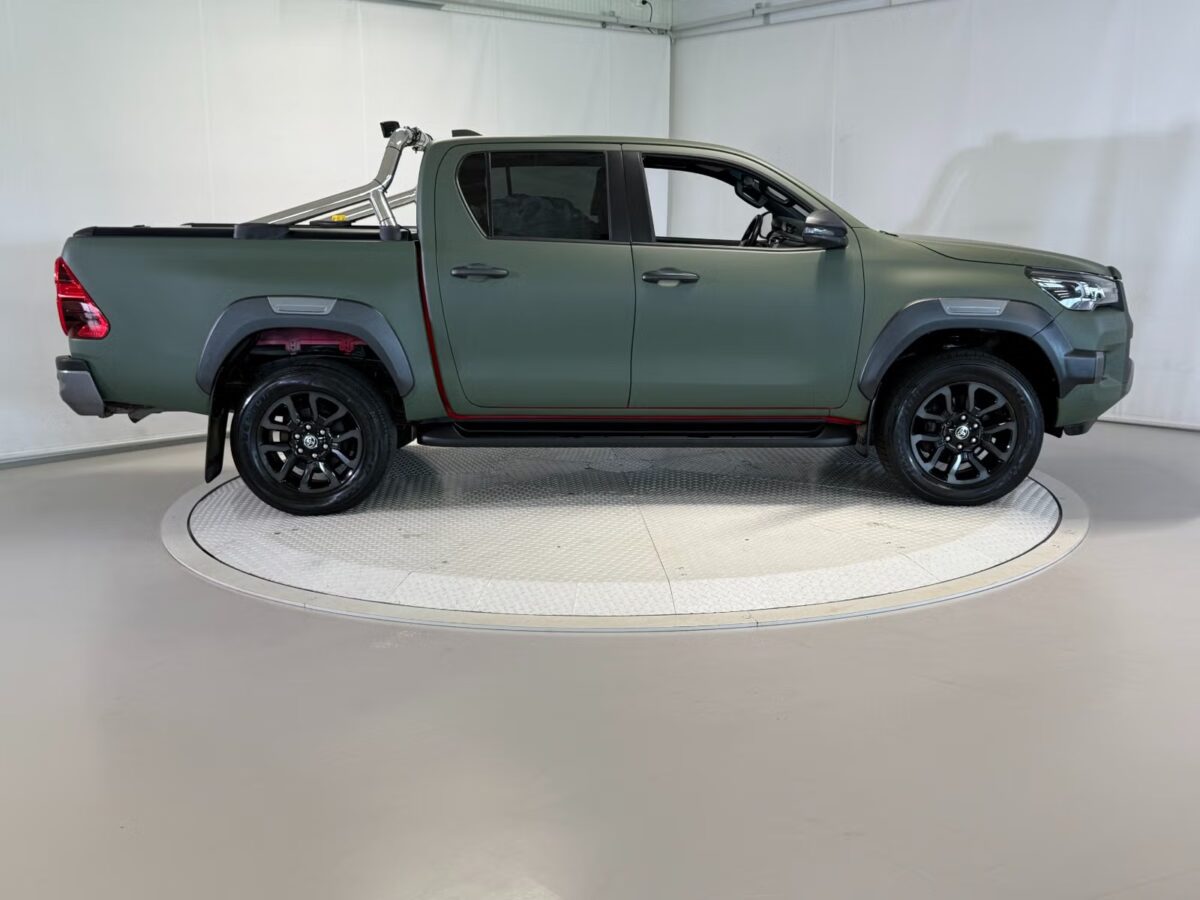 Toyota Hilux 2.8 204 ch D-CAB – Image 31