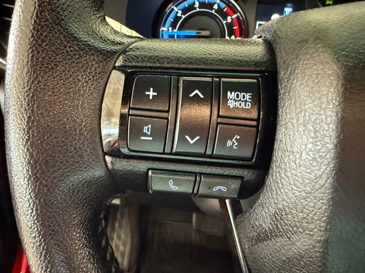 Toyota Hilux 2.8 204 ch D-CAB – Image 25