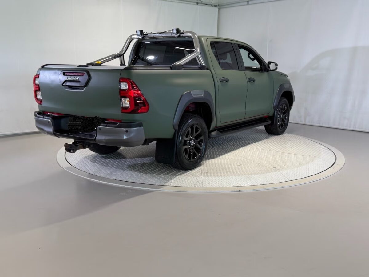 Toyota Hilux 2.8 204 ch D-CAB – Image 5