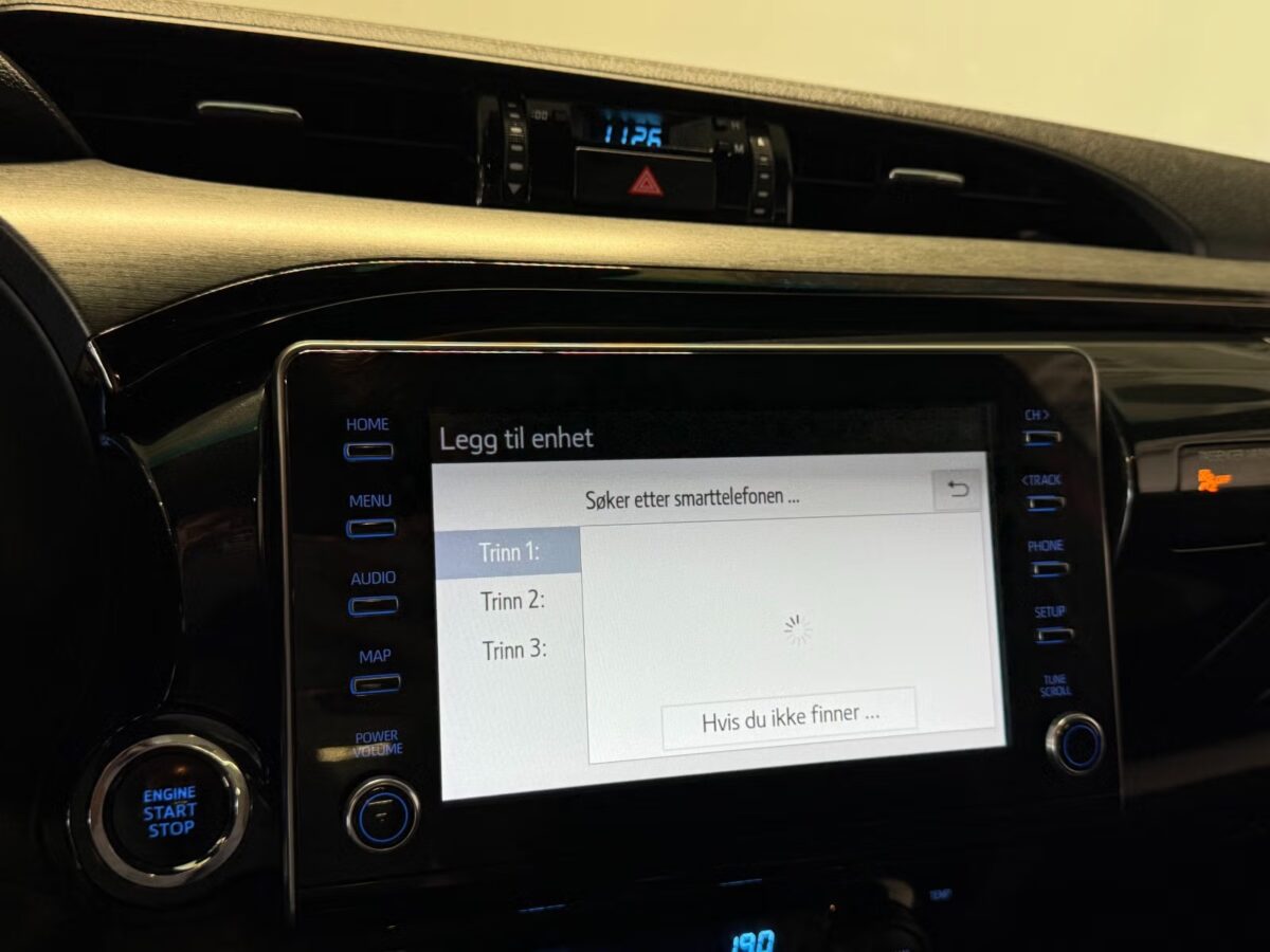 Toyota Hilux 2.8 204 ch D-CAB – Image 20