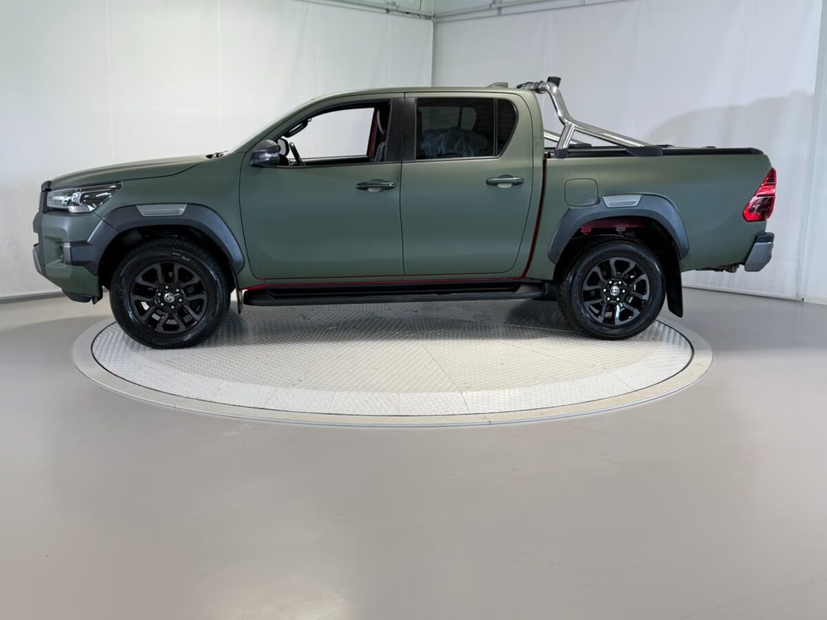 Toyota Hilux 2.8 204 ch D-CAB – Image 33