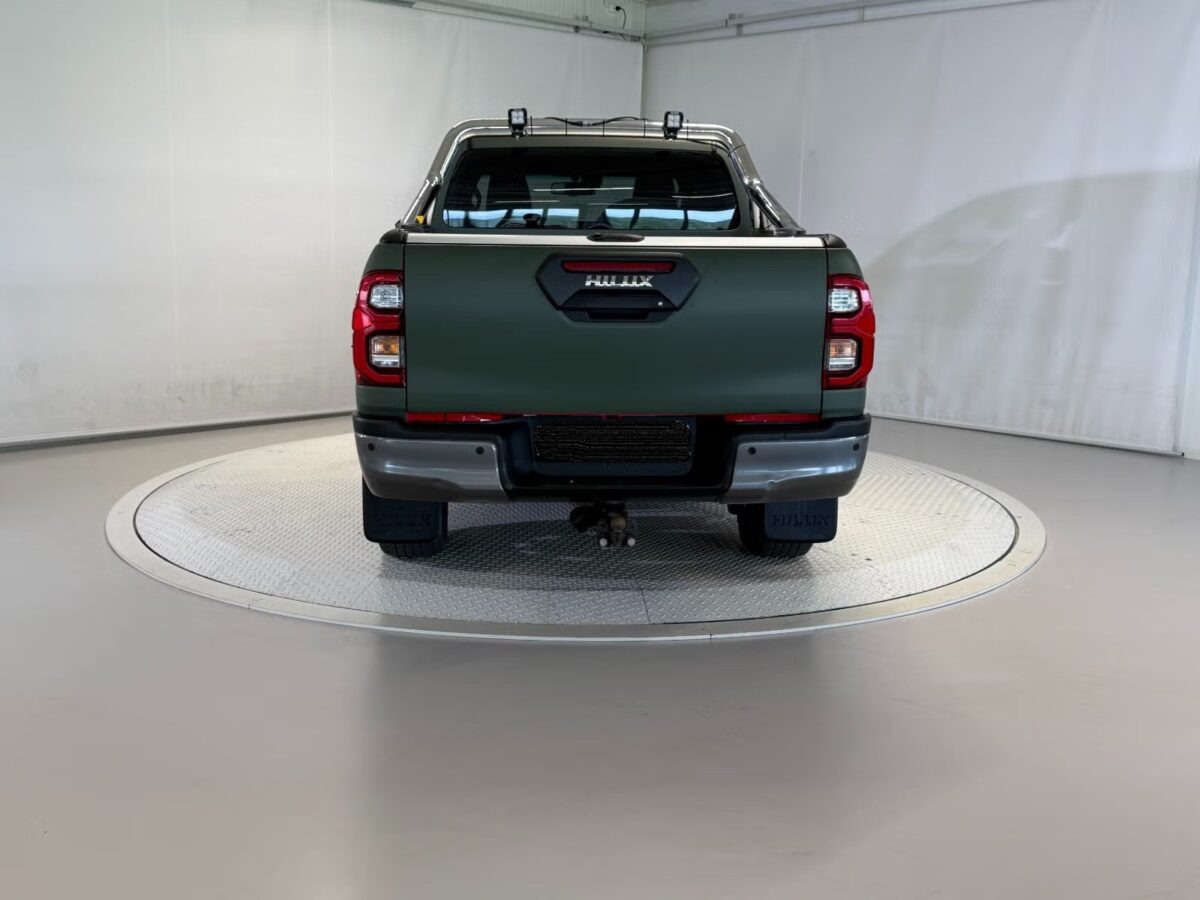Toyota Hilux 2.8 204 ch D-CAB – Image 4