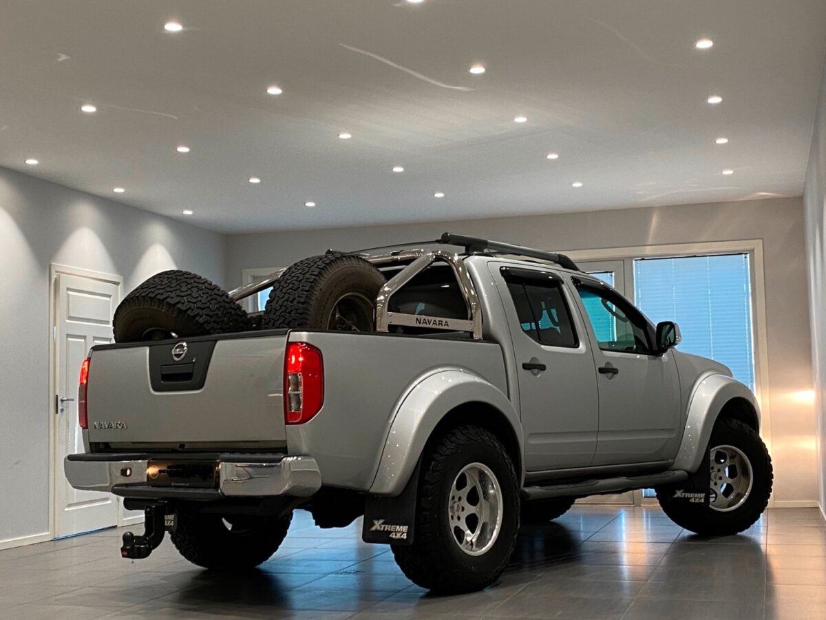 Nissan Navara 2.5DCI/ARCTICTRUCK35"/DOUBLE CABINE/CUIR/TOIT OUVRANT++ (Copie) – Image 7