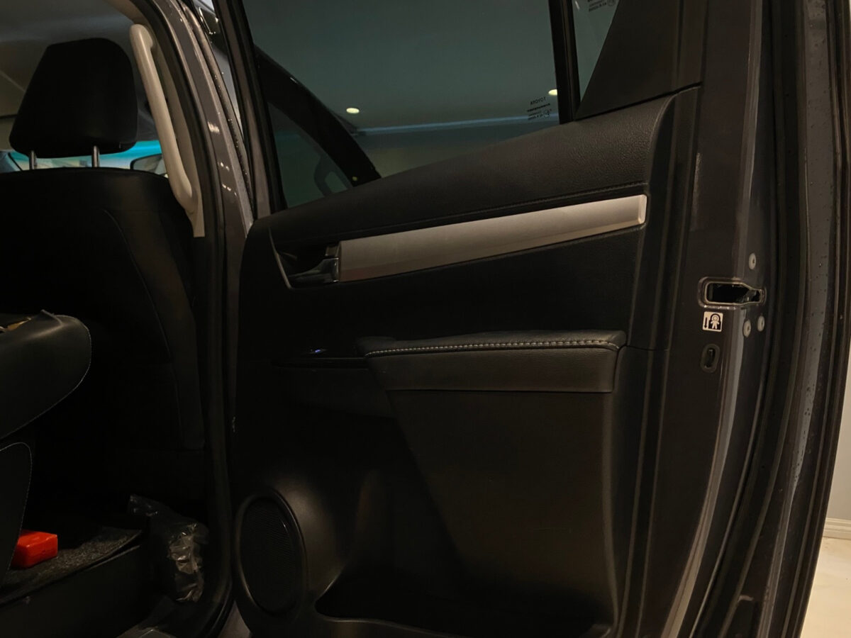 Toyota Hilux Arctics Truck 35 – Image 11